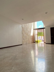 Casas en venta - 200m2 - 3 recámaras - Lomas de Angelópolis - $6,700,000