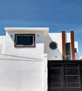 Casa en venta en Col Adolfo Lopez Mateos con 4 recamaras