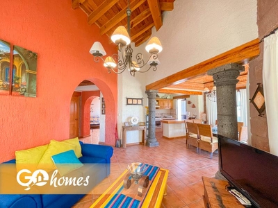 Casas en venta - 418m2 - 2 recámaras - Tequisquiapan - $3,500,000
