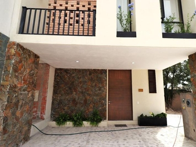 Casas en venta - 98m2 - 2 recámaras - Juriquilla - $3,551,534