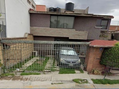 VENTA, CASA EN REMATE BANCARIO EN LAS ALAMEDAS ATIZAPAN DE ZARAGOZA EDOMEX