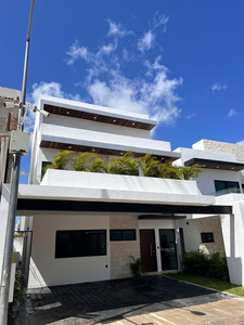Casa En Venta En Residencial Avenida Huayacan Cancun