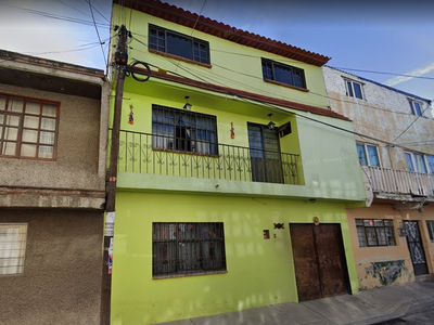 Hermosa Casa Para Invertir!! Calle Sur 181, Bramadero Ramos Millán, Iztacalco, (recuperación Bancaria) (a9) Di