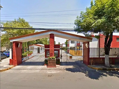 Se Vende Hermosa Casa En Privada Col Esparatco ( Recuperación Hipotecaria ) A5