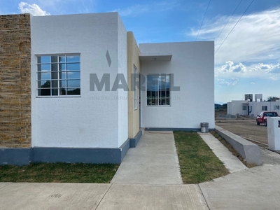 Venta de Casas de 1 planta en la Rivera en Cuauhtémoc al Norte de Colima