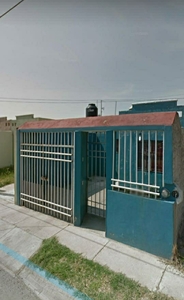 Casa RENTA 2 hab. condominio Col Tlacopa, Toluca, EdoMex.