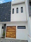 casas en venta - 255m2 - 5 recámaras - juriquilla - 6,950,000