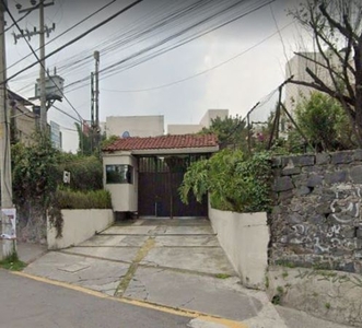 Remate de Casa Adjudicada en condominio de La Magdalena Contreras