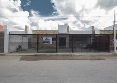 casa en venta de una planta en cholul, yucatán