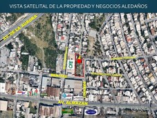 VENTA TERRENO COMERCIAL/INDUSTRIAL VENTA Col Topo Chico (Mty) 3 FRENTES, 2427 m2
