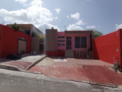 Casa en Fracc. Vista Hermosa III, Colonial Campeche