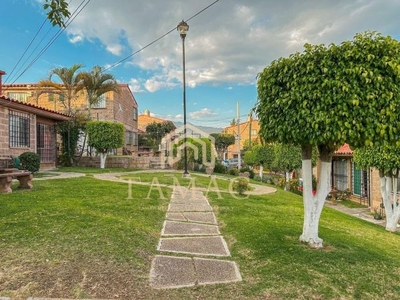 Casa en Lomas de Ahuatlán