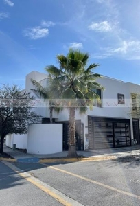 Casa En Venta En Cumbres Santa Clara, Monterrey, Nuevo León