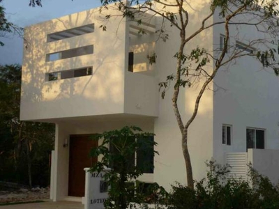 Casa en Venta en Residencial Bambu Playa del Carmen, Quintana Roo