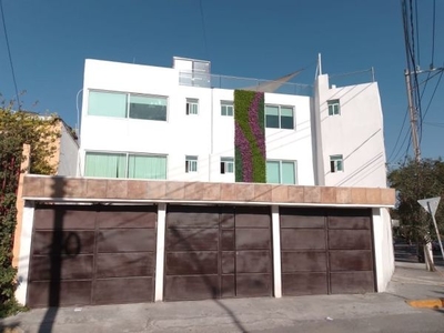 Vendo residencia remodelada para inversión en Las Américas, Naucalpan