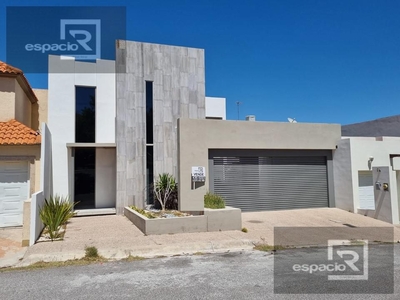 Doomos. CASA EN VENTA EN VALLE DEL ANGEL CON RECÁMARA EN PLANTA BAJA