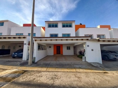 Casa en condominio en renta Metepec, Estado De México, México