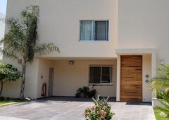 Casas en venta - 410m2 - 4 recámaras - Zapopan - $15,000,000