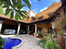 Venta Casa sola Estilo Colonial Mexicano en Vista Hermosa Cuernavaca Morelos