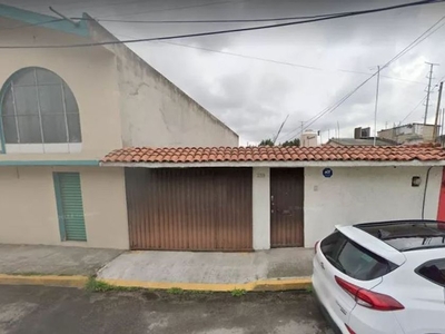 Casa en venta Calle Cedros 841-841, Sauces, Metepec, México, 52175, Mex