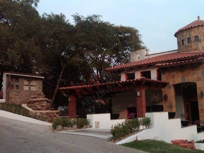 Casa en Venta, en el Fraccionamiento Gran Reserva Golf Resort & Country Club en Ixtapan de Sal, Estado de México