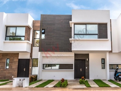 Casa nueva en venta de 3 recámaras en Zona de Polígono sur de Cancún México