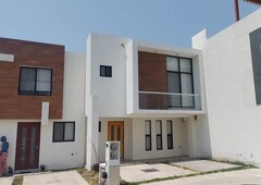 casas en renta - 160m2 - 3 recámaras - zibatá - 14,000