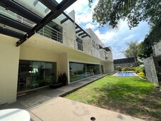 se vende casa en condominio en calle cerrada en pe