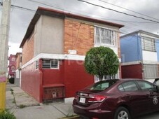 venta de casa duplex en valle carbajal