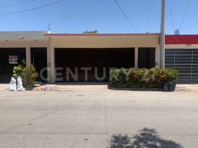 CASA EN RENTA Calle Coral #1042, Fracc. Viñedos, 81228, Los Mochis, Sinaloa
