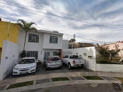 CASA EN VENTA, EN COTO LA GRANA ZAPOPAN, JAL