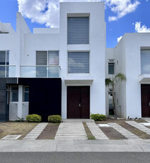 Casa En Condominio En Venta En Fraccionamiento Residencial El Refugio, Querétaro, Querétaro