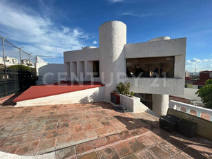 Casa En Venta En Colonia Loma Dorada, Querétaro