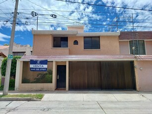 Doomos. Casa en Venta Bosques del Prado Norte (Lomas del Campestre)