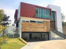 4 cuartos, 445 m casa en venta en la cima de zapopan mx19-gl3918