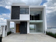 Casa nueva en venta Moncayo Zona Esmeralda