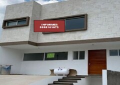 Estrene Hermosa Residencia en Lomas de Bellavista!