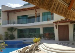 CASA EN VENTA EN ACAPULCO JOYAS BRISAMAR