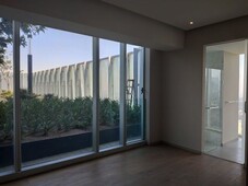 renta en paradox santa fe, piso alto con vista a la mexicana. muy iluminado