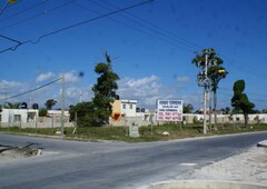 Terreno en Venta en FRACCIONAMIENTO TULIPANES Cancún, Quintana Roo