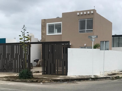 Casa De 2 Recámaras En Venta En Mérida, Yucatán