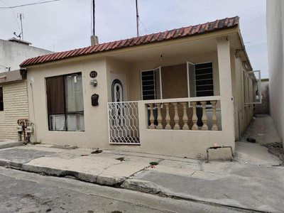 Casa Sola En Venta En Las Puentes Sector 7, San Nicolás De Los Garza, Nuevo León