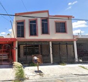 Doomos. Casa cuatro recámaras RIO GRIJALVA , DOS PLANTAS, San Nicolas de los Garza ,Nuevo Leòn . JBQ