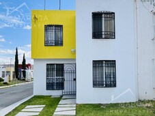 Doomos. Casa En Venta De 2 Niveles Con 2 Recámaras 90 M2 Privada EN ESQUINA.!!