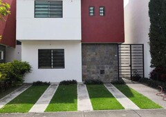 Doomos. Casa en venta de REMATE BANCARIO en REAL IXTAPA en Puerto Vallarta