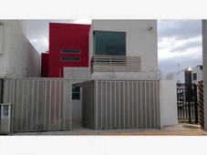 3 cuartos, 180 m casa en renta en fraccionamiento villa real mx18-fo2133