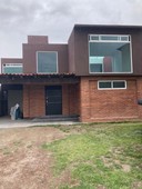 Casa en venta, Cacalomacan, Toluca, Edo. de México.