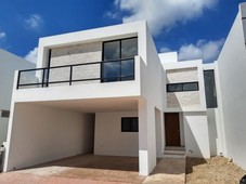 Casa en venta en Mérida,Yucatán en Privada Fontana en Santa Gertrudis Copó