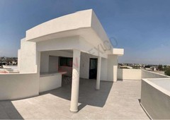 departamento tipo penthouse con roof garden privado de 76 m2 en coyoacán.