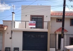 venta casa con alberca en col lazaro cardenas